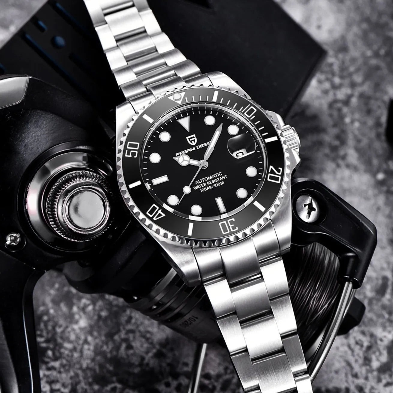 Diving All Green - Image 9